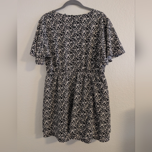 Arula Romper - Picture 2 of 6